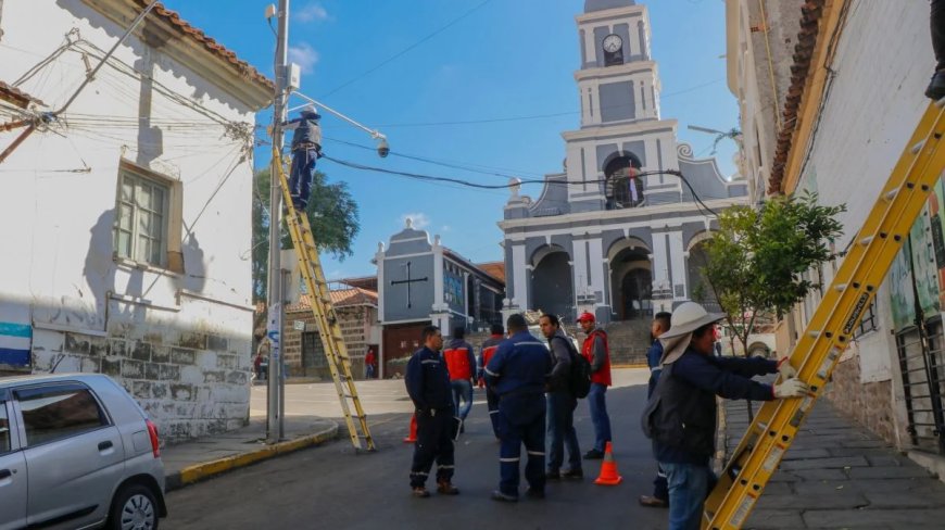 Inicia reestructuración del cableado en el casco viejo de Tarija