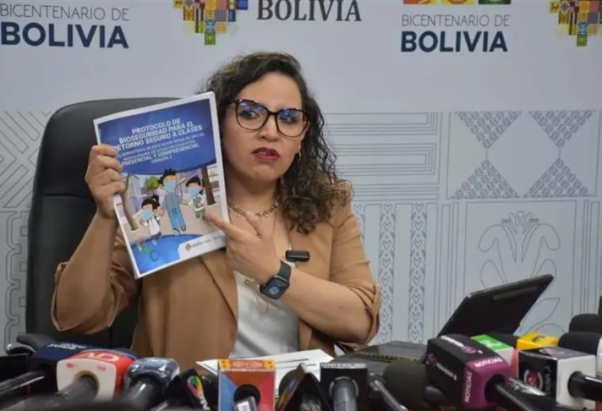 Ministra de Salud insta a la reflexión ante el paro médico anunciado