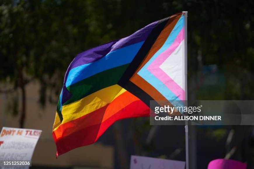 Controversia en Perú por decreto que describe la transexualidad como trastorno mental