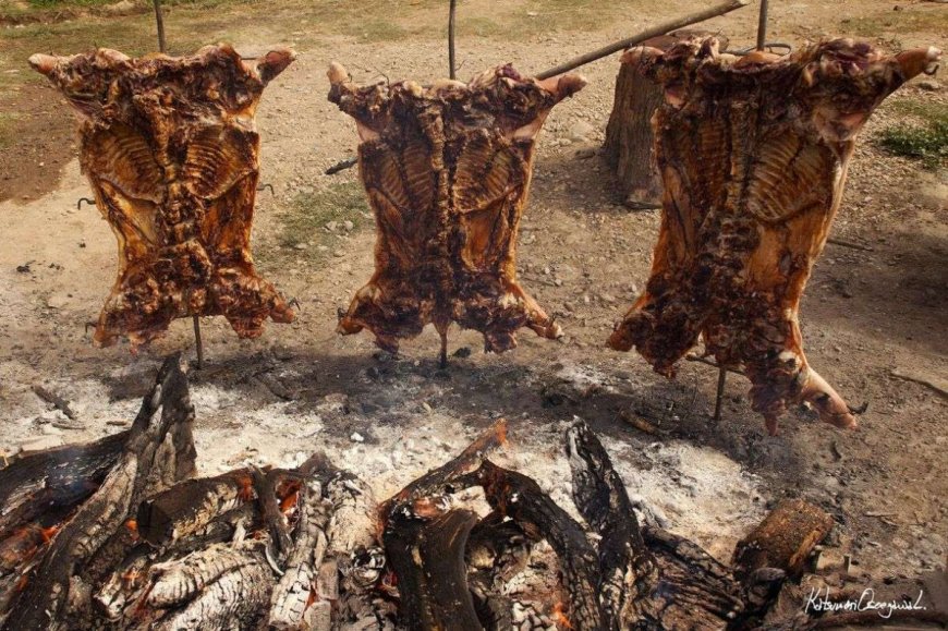 Tarija prepara el plato de chancho a la cruz más grande del mundo para celebrar 450 años de su fundación