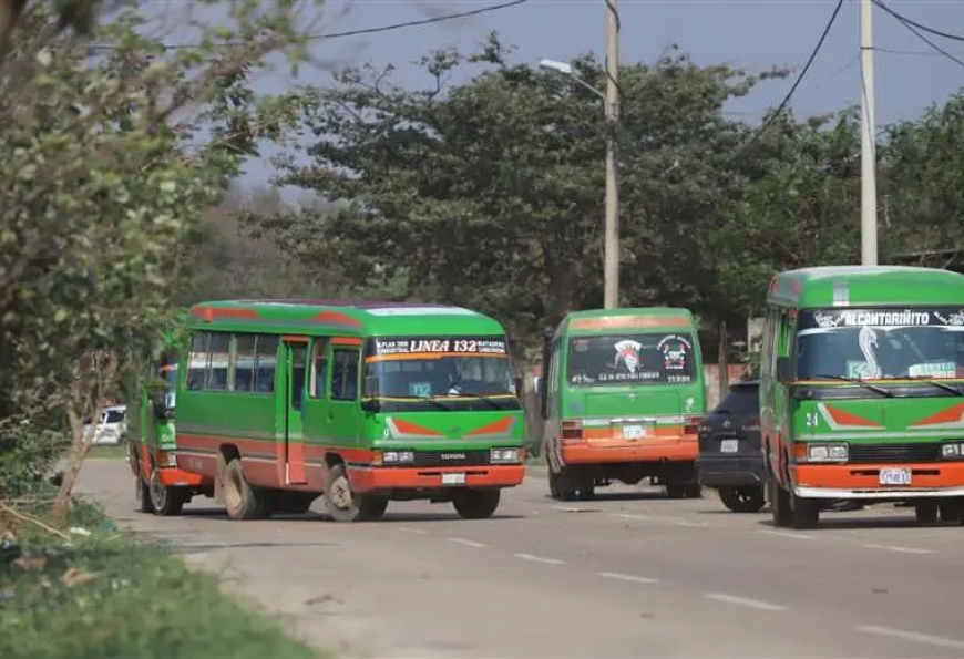 El Paro del Transporte Urbano en Santa Cruz Finaliza a las 19:00 Horas