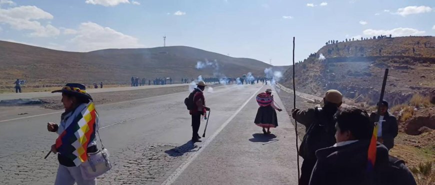 Marcha Evista Enfrenta a Arcistas en Vila Vila: Avanza Hacia La Paz Tras Violento Enfrentamiento