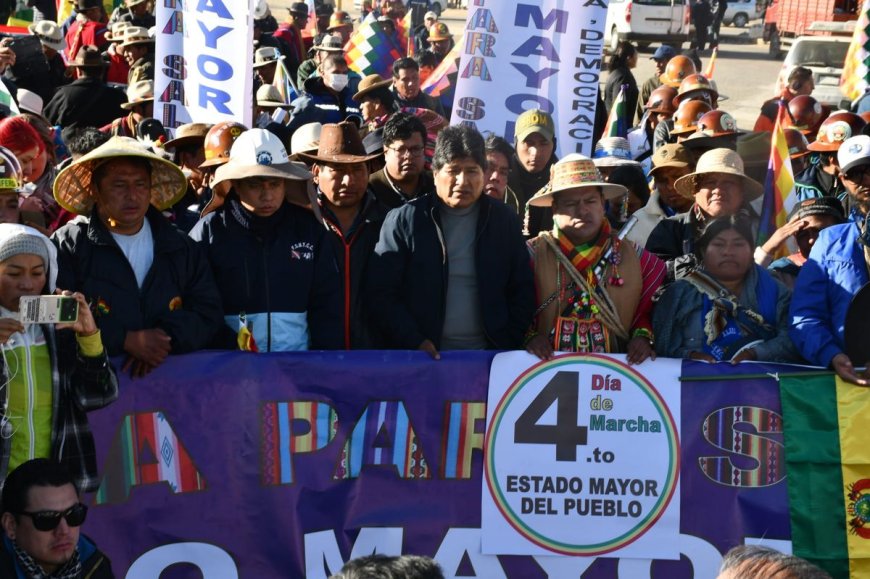 Delegación de Tarija Viaja a La Paz para Enfrentar Marcha Evista y Defender Gobierno de Arce