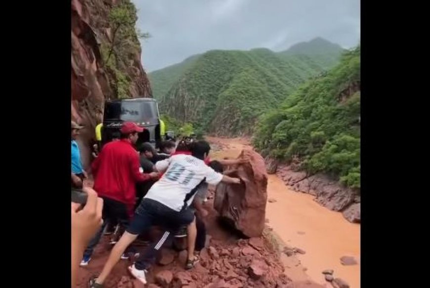 Transportistas arriesgan su vida en la ruta Villa Montes-Tarija tras constantes derrumbes