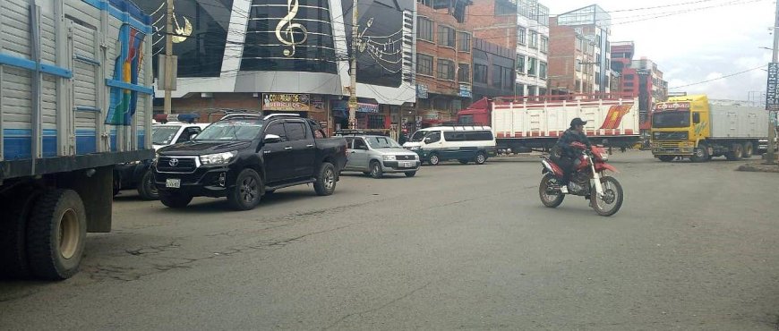 Falta de Diésel Provoca Bloqueos en El Alto y Ruta al Desaguadero