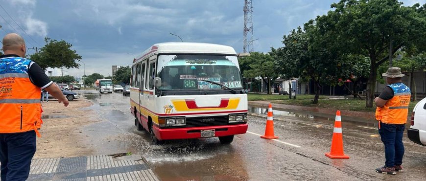 Micreros de Santa Cruz ratifican paro para este jueves y viernes exigiendo incremento del pasaje