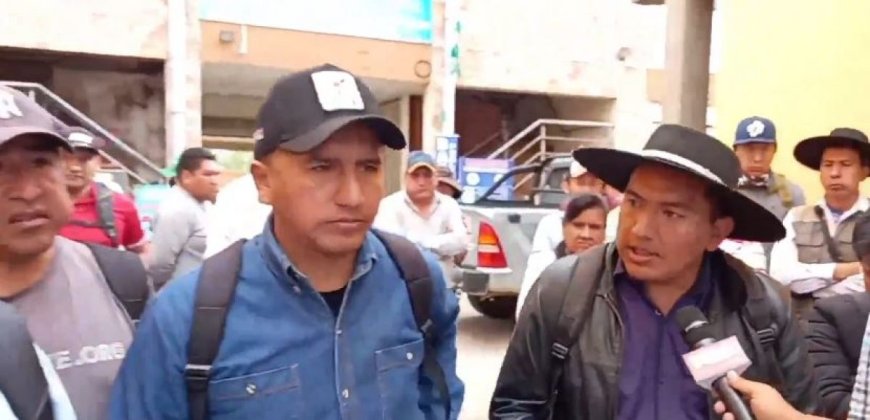 Campesinos toman la Federación en Tarija y exigen renuncia de Francisco Gutiérrez por presunto desfalco