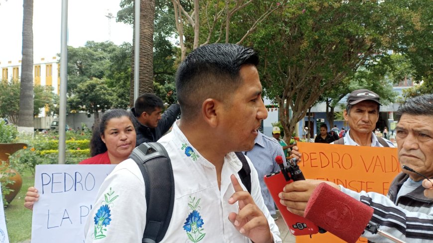 Campesinos de Tarija toman la Federación en protesta contra Francisco Gutiérrez por presunto desfalco