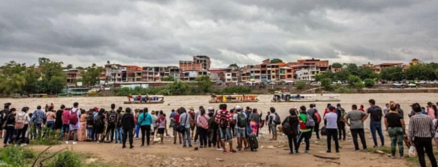 Diez mil argentinos cruzaron la frontera en busca de regalos por Navidad