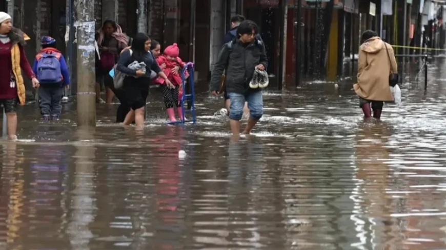 Alerta naranja por lluvias se mantiene en siete departamentos y afecta a más de 237 mil familias en Bolivia