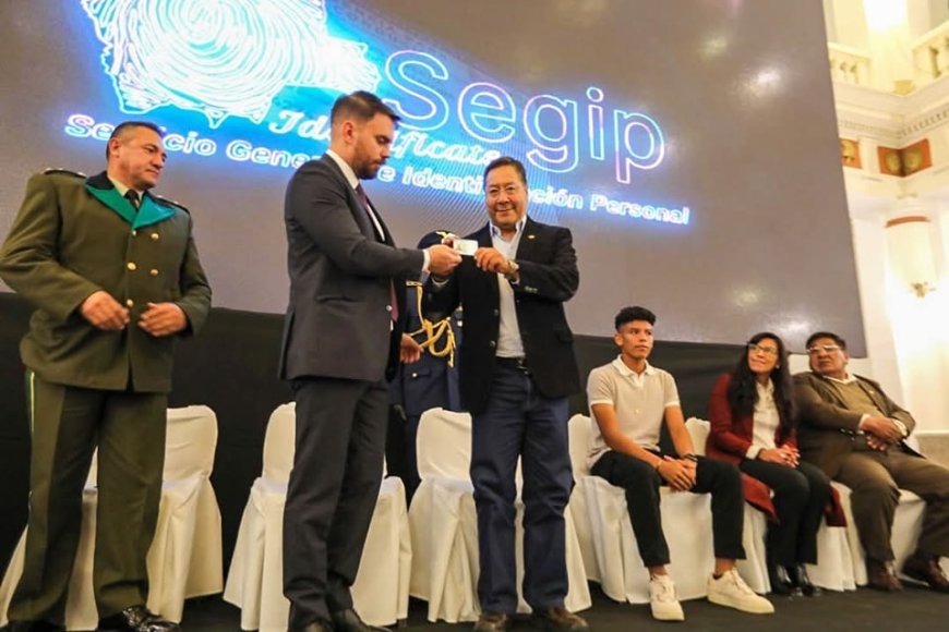 Gobierno presenta nueva licencia de conducir y permiso provisional para jóvenes desde los 16 años