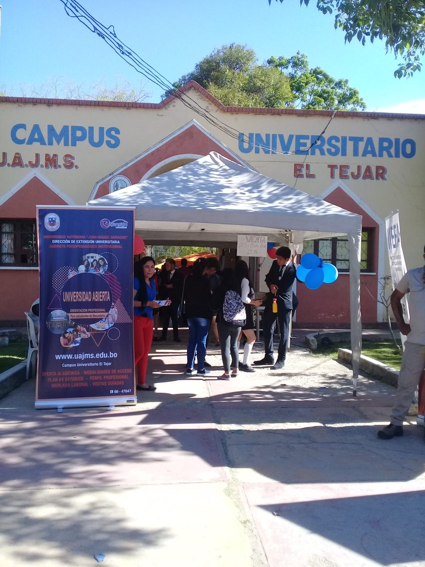 UAJMS compró seis toldos por más de Bs 34 mil en plena crisis económica
