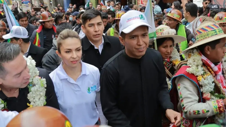 Mariana Prado no será parte del binomio con Andrónico Rodríguez en su candidatura presidencial