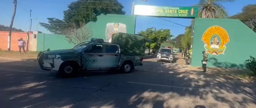 Santa Cruz despliega policías a los valles ante bloqueos convocados por sectores evistas