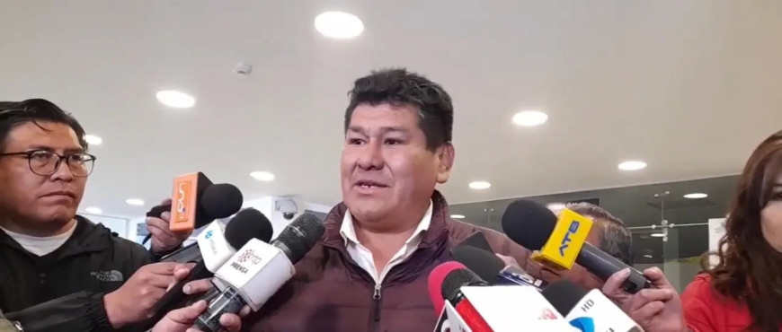 MAS acusa a Andrónico de transfugio y anuncia que pedirá su curul en el Senado