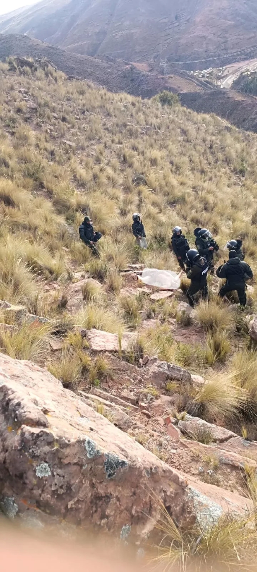 Confirman cuarto policía asesinado en Llallagua: habría sido torturado antes de morir